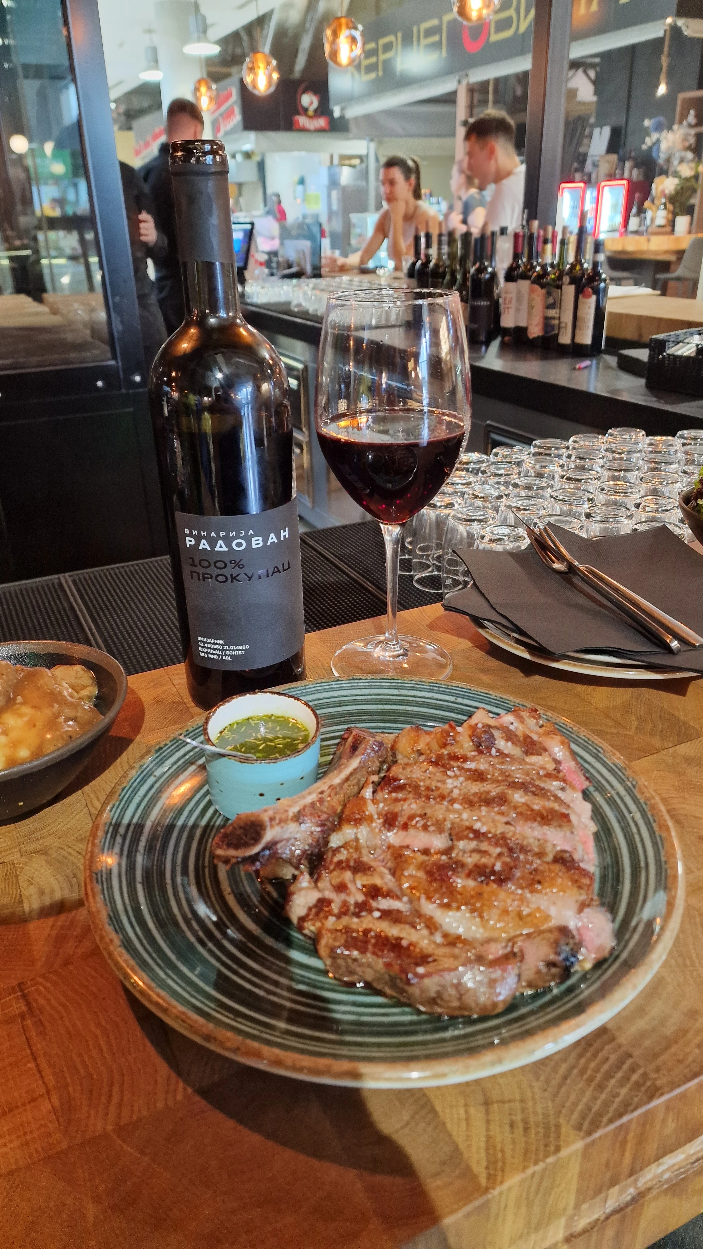 Vinarija Radovan 100% Prokupac 2023: with bone-in ribeye at Mesara Morava