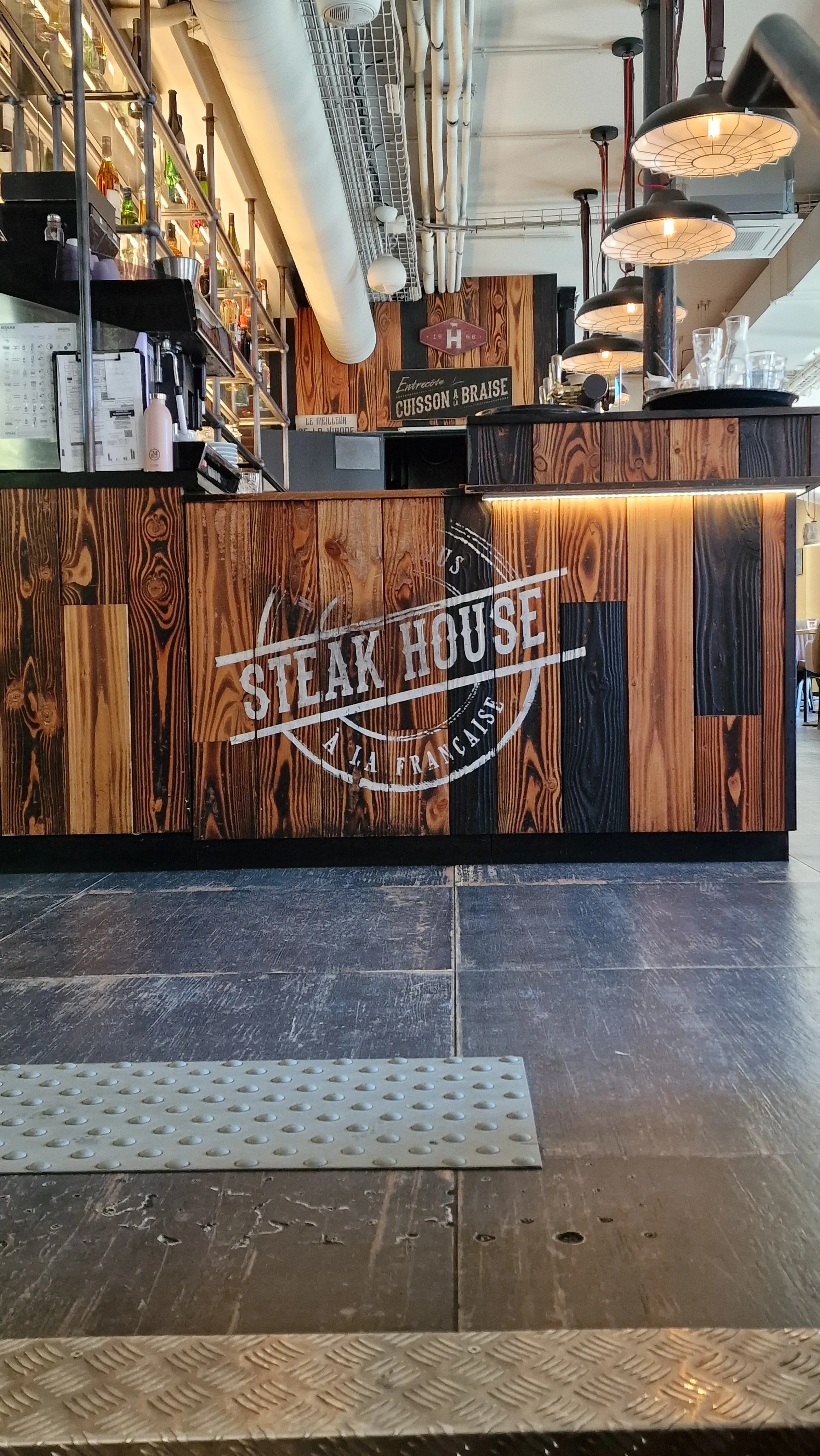 Paris steakhouse entrance